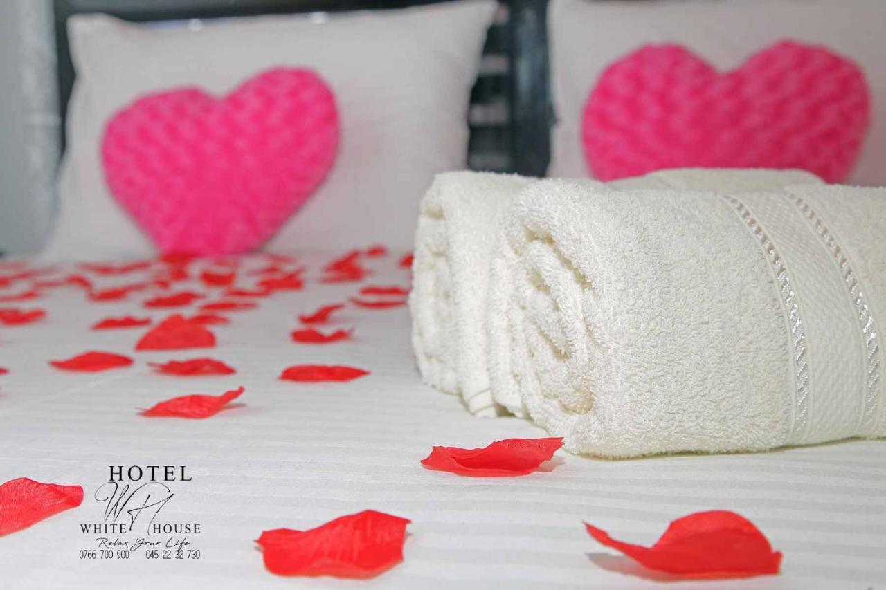 Hotel White House รัตนปุระ ภายนอก รูปภาพ